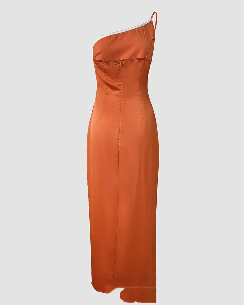 European And American-style Solid-color One-shoulder Pleated Slit Dress